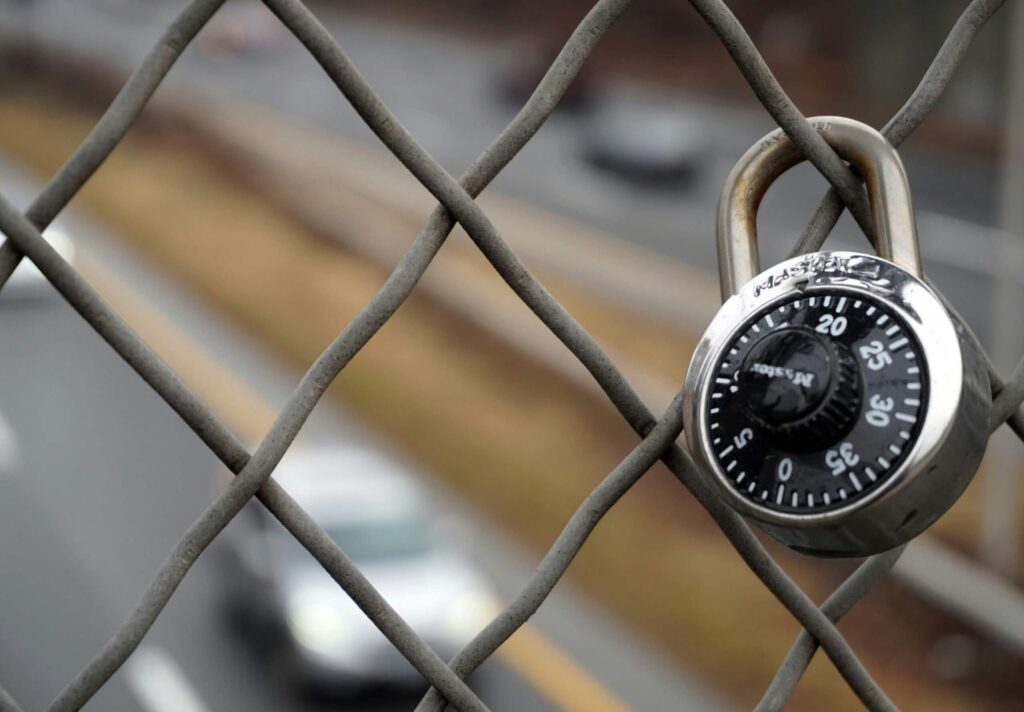Smartlock versus cijferslot: welke is beter voor jouw voordeur?
