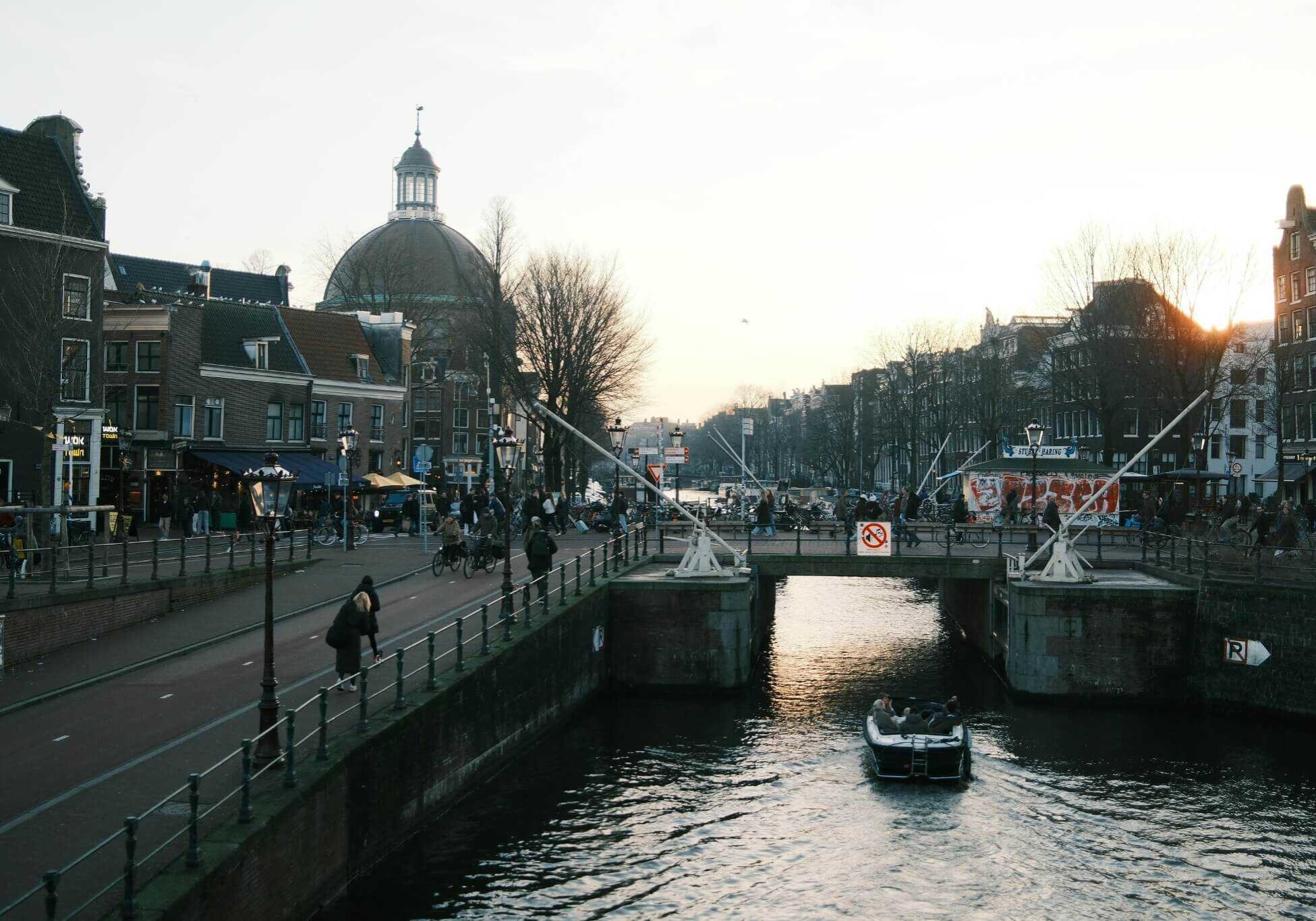 Wanneer is het tijd om de sloten van je woning te vervangen in Amsterdam?